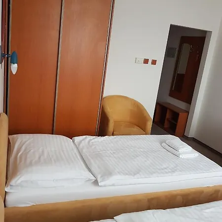 Student House *