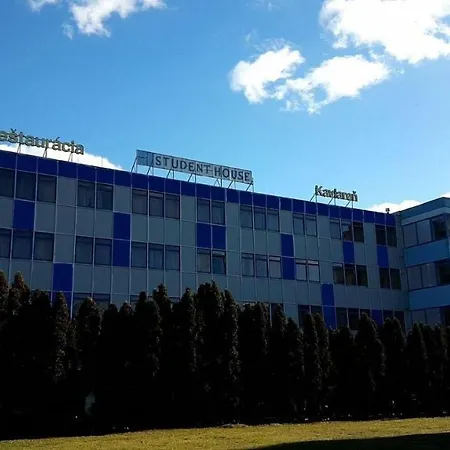 Student House Апарт-отель