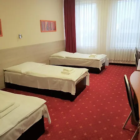 Ξενοδοχείο με διαμερίσματα Student House *