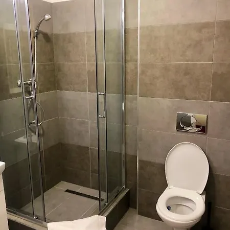 Ξενοδοχείο με διαμερίσματα Student House Μπρατισλάβα